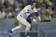 ⚾本赛季表现不俗但坐板凳！韩媒：金慧成的教练罗伯茨是骗子