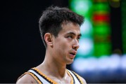 开云体育会员中心-杨鸣走早了？辽宁狂胜52分终结4连败 赵继伟复出激活7人上双制胜